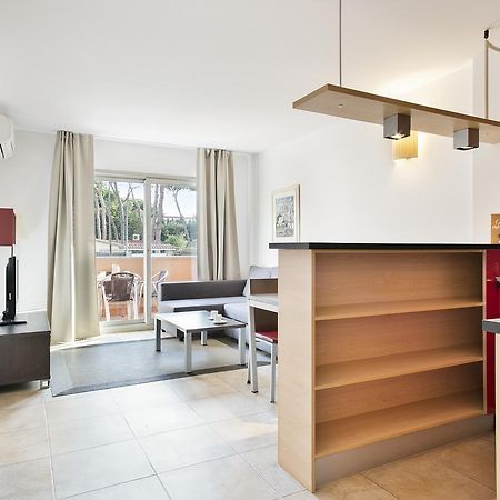 Aparthotel Bardon Castelldefels Εξωτερικό φωτογραφία
