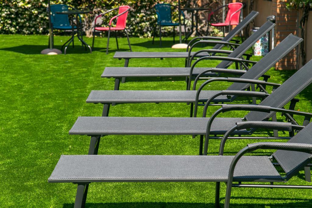 Aparthotel Bardon Castelldefels Εξωτερικό φωτογραφία