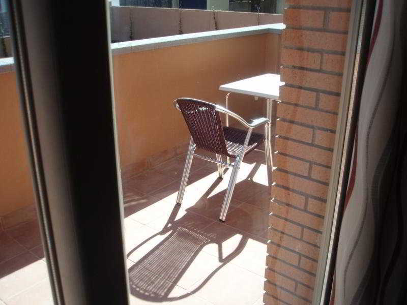 Aparthotel Bardon Castelldefels Εξωτερικό φωτογραφία
